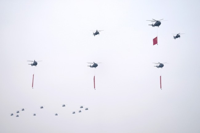 庆祝共产党成立100周年,空中梯队庆祝表演速写