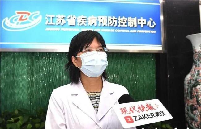 江苏省疾控中心党委副书记,副主任,主任医师徐燕