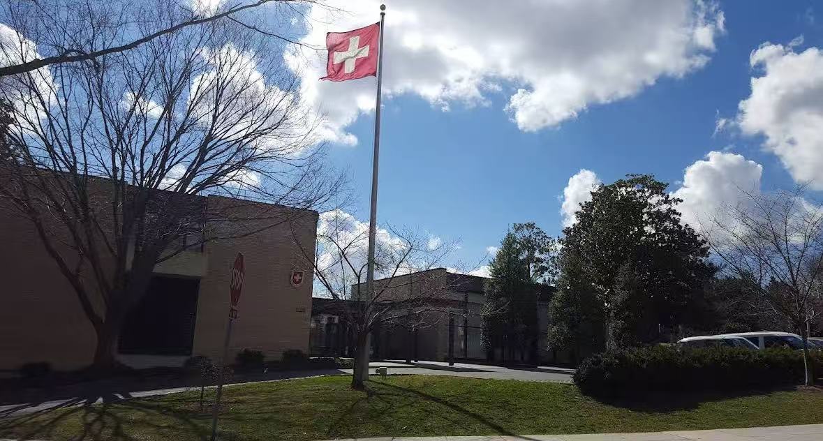 全球文化艺术交流协会CEO马丹怡在瑞士驻美大使馆演出