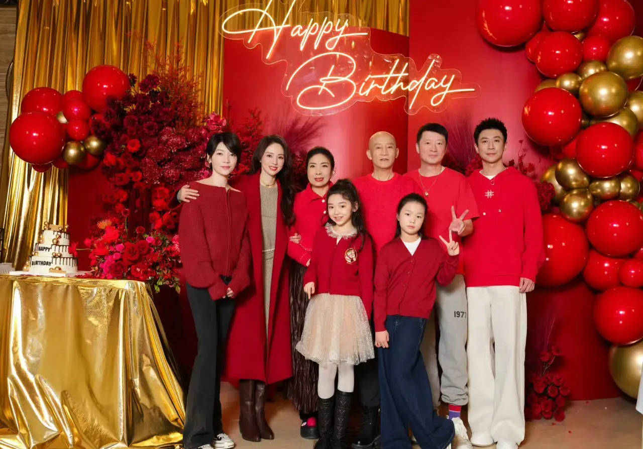 小酒窝给张维伊的生日祝福曝光：祝没那么多黑料