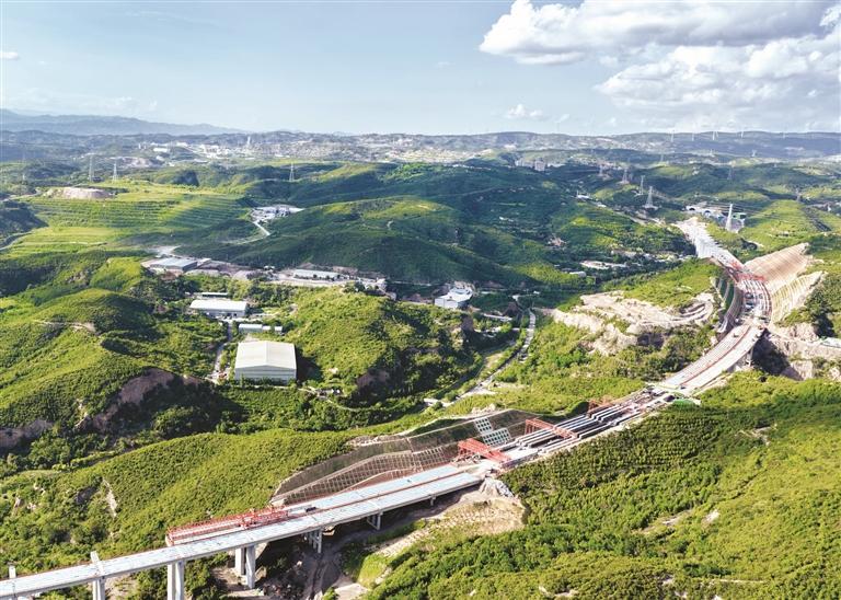 青银二广高速公路太原联络线项目全力推进中