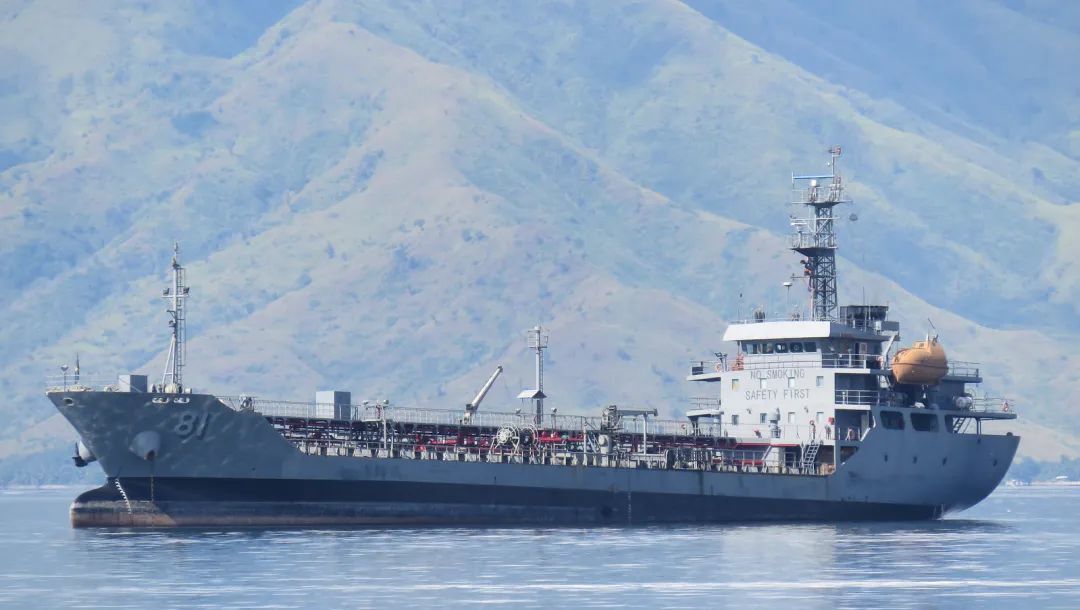 美菲军演将击沉"中国造"军舰，菲军方声称"不是故意"