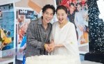 林依轮晒与妻子合影！结婚30周年感情依旧恩爱甜蜜