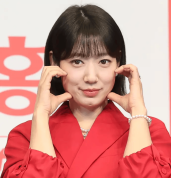 经纪公司透露朴信惠二胎产女：产妇和婴儿均健康