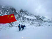 辛苦了！民警在海拔2800多米边关踏雪巡逻