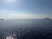 滞留波斯湾的中国船员：“船上缺水断菜”