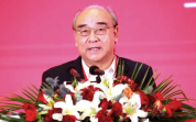 纳税73亿皖酒一哥业绩断崖：反腐幸存者梁金辉掌权12年，终于跑不动了
