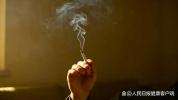 烟散了"毒"还在 二手烟能飘25米 警惕隐形危害