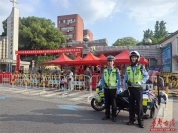 长沙交管出动无人机在考点护考 科技赋能守护考生