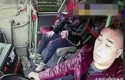 司机高速打瞌睡乘客7小时没闭眼 全程紧张盯路况