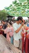 媒体：河南人用西瓜“甜”了全网 助农暖意融融