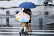 受台风“巴威”影响广东迎高温 最高气温直逼36℃