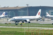正式进入全球民航网络，C919首次执飞国际商业航线