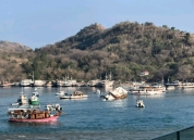 中国游客亲历印尼强震头撞墙出血 地震引发海面漩涡船只侧翻