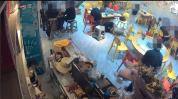 3人用餐后中毒要20万元了结 不明物体成疑点