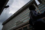 英国监狱提前释囚引发争议 政策变动受质疑