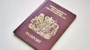 英国拒签12名香港反修例暴徒 英方称行为违法