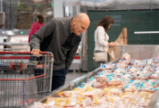民调显示美国民众对食品安全信心降至新低