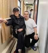 96岁老人独自坐43小时火车到拉萨 勇敢圆梦之旅