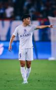 官方：申花中卫朱辰杰右侧上颌骨骨折，预计恢复期为4-6周 或将影响国足备战