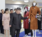 现场视频！金正恩鼓励发展朝鲜民族服装