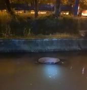 广州一司机深夜拨打110，刚喊完救命电话中传来了水声……