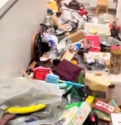 别在家堆纸箱杂物了！医生提醒