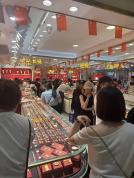 水贝商家：早上睁眼就开始回消息 金价回落引发购金热潮