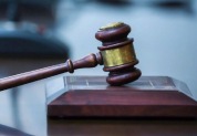 妻子在丈夫生意失败时四处借款500万帮其渡过难关