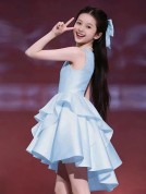 AI模特“攻占”双十一：AI标注“隐形”真假难辨，有商品图出现“三条腿”模特
