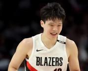 杨瀚森3年薪资1696万美元 球队看重商业价值