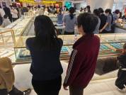 920元克价订70克金饰顾客求退款 金价下跌引退货潮