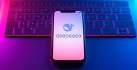 腾讯市值一度暴涨3000亿 微信接入DeepSeek模型带动股价