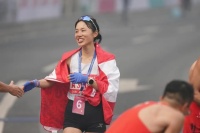 张水华突然宣布参赛！心率太低把医生吓一跳 直播5公里跑挑战