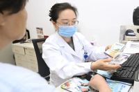 上海醫(yī)保新政實(shí)施后社區(qū)醫(yī)院配藥調(diào)查 用藥選擇增多自費(fèi)變化引發(fā)關(guān)注