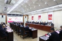 芒果青年签约“1%工程”帮扶服刑人员子女