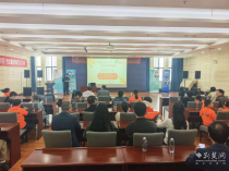 武汉市首届脊柱侧弯训练营助力青少年挺拔成长