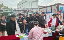 160余名志愿者踊跃献血，武昌户部巷公益暖流涌动