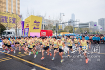 中国石化携“江豚”伴跑“汉马”助力全民健身