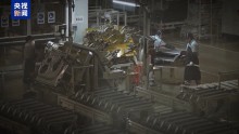 美国长滩港货运量大幅下跌 关税政策冲击显现