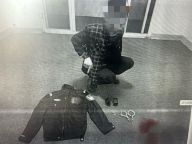 5男子開假“派出所”獲刑 冒充警察搶劫被判刑