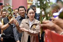 “泰總理三個(gè)月內(nèi)會(huì)換人，我知道是誰(shuí)”,？佩通坦對(duì)洪森“預(yù)言”不予置評(píng)