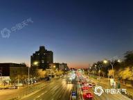 北京19日白天继续晴天当道 夜间冷空气来扰风力增大 夜间防风保暖需注意