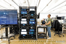 宋清輝：美股正經(jīng)歷估值與風(fēng)格再平衡 AI泡沫引發(fā)市場調(diào)整