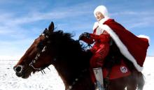 官方确认“网红干部"贺娇龙坠马离世 引发全网关注