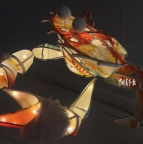 父亲为女儿耐心制作螃蟹灯笼 妻子回应