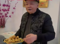 74岁舅舅家里一尘不染，每一个角落都收拾的精致整洁