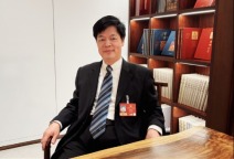 人大代表呼吁给生育女性补贴养老金 建立母亲养老金制度