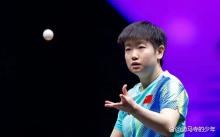 孙颖莎蒯曼交手 正手大角成关键