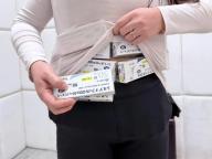 女子绑藏73盒西地那非被查获 海关严打违规携带